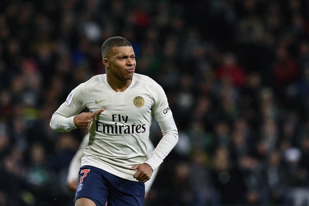 东部战区主题海报暗藏玄机，海南舰现身！